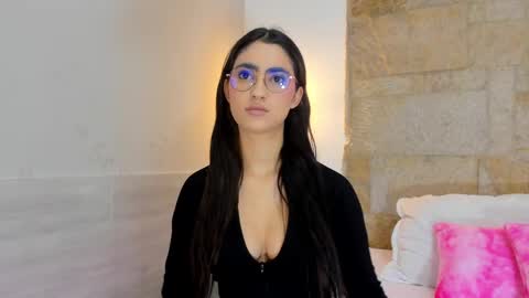 Hanna Connor online show from 09.22.25