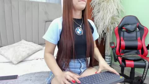 Hannah Brooke online show from 04.06.26