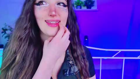 Snapshot of hannah_warren chatting on 01.09.26 Kamila online show from 01.09.26