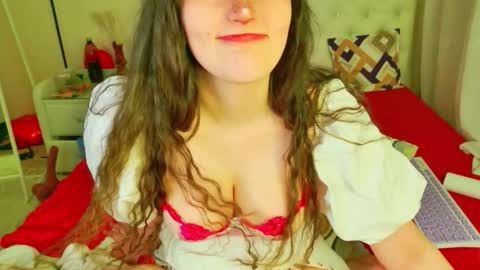 Snapshot of hannah_warren chatting on 02.25.26 Kamila online show from 02.25.26