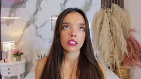 Snapshot of hannahill69 chatting on 05.30.26 Hannahill69 online show from 05.30.26