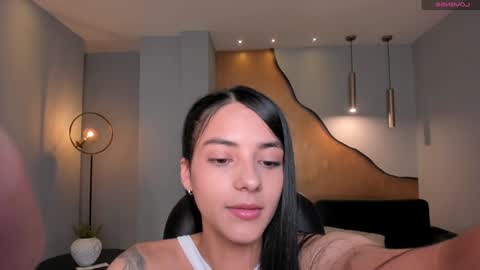 HANNAH J online show from 01.20.25