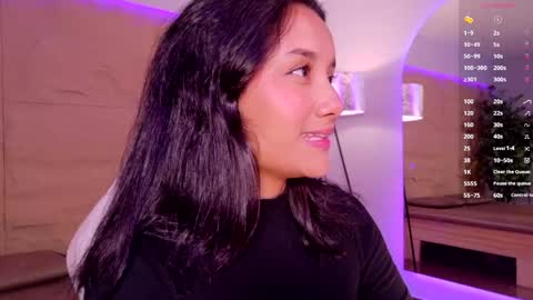 hannahmonttgomery  Help me reach 100 Hands up online show from 05.18.26