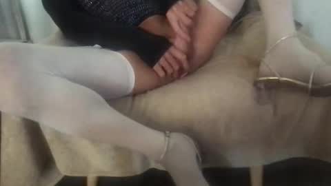 Snapshot of hannahsometimes694u chatting on 11.27.25 hannahsometimes694u online show from 11.27.25