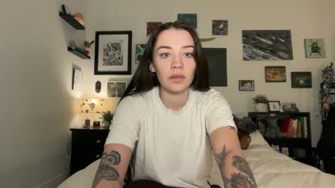 Hannah Taylor online show from 02.03.26