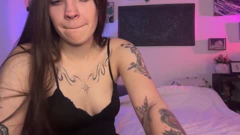 Hannah Taylor online show from 02.17.26