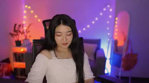 Snapshot of hannarosie chatting on 06.19.26 hannarosie online show from 06.19.26