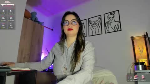   hannasofia x        Schedule 700 -1400GTM-5 online show from 01.13.26