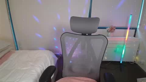 HannaVibe online show from 02.14.25