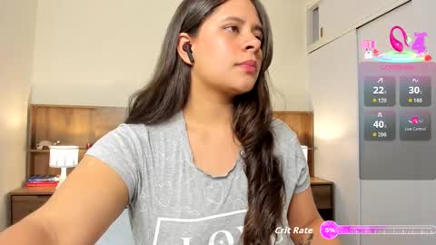 Snapshot of hanny_13 chatting on 09.23.25 taylor live online show from 09.23.25