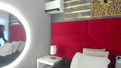 Snapshot of hanny_bliss chatting on 04.21.26 Hanny online show from 04.21.26