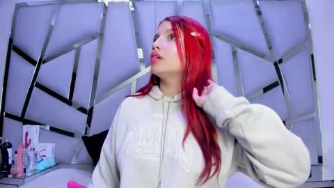 Snapshot of hanny_watson chatting on 02.18.26 hanny_watson online show from 02.18.26