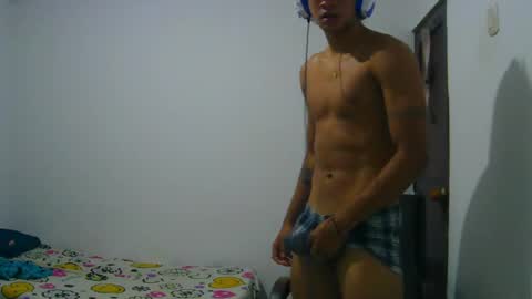 Snapshot of hansel_take chatting on 05.09.26 hansel_take online show from 05.09.26