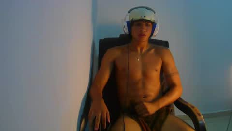 Snapshot of hansel_take chatting on 05.16.26 hansel_take online show from 05.16.26