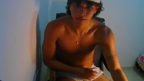 Snapshot of hansel_take chatting on 05.19.26 hansel_take online show from 05.19.26