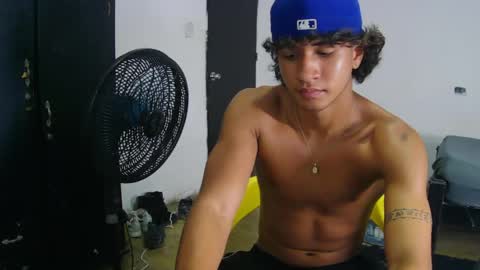 Snapshot of hansel_take chatting on 05.29.26 hansel_take online show from 05.29.26