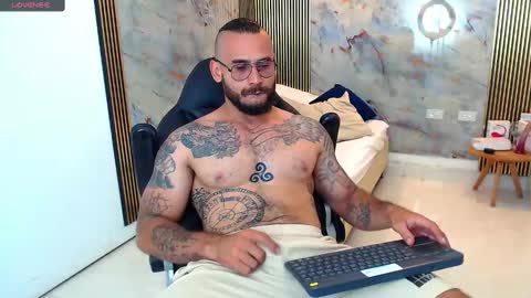 hanz_col online show from 02.18.25