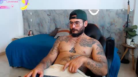 hanz_col online show from 12.21.25