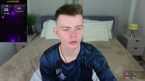 Snapshot of happy_de1mos chatting on 10.14.25 Jack online show from 10.14.25