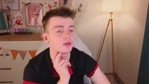 Snapshot of happy_de1mos chatting on 10.27.25 Jack online show from 10.27.25