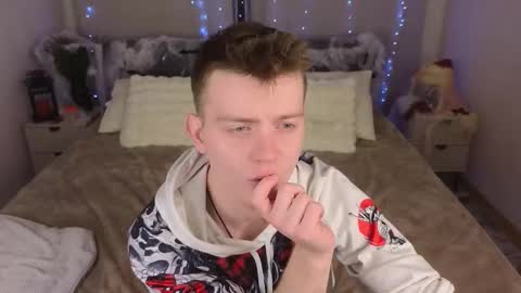 Snapshot of happy_de1mos chatting on 10.29.25 Jack online show from 10.29.25