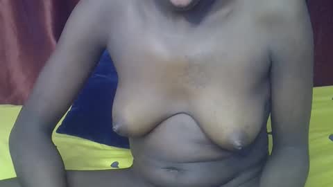 Snapshot of happy_kienyeji chatting on 11.02.25 happy_kienyeji online show from 11.02.25