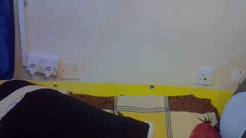 Snapshot of happy_kienyeji chatting on 11.26.25 happy_kienyeji online show from 11.26.25