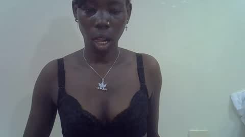 Snapshot of happy_kienyeji chatting on 01.09.26 happy_kienyeji online show from 01.09.26