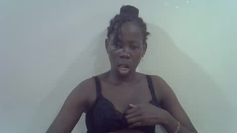 Snapshot of happy_kienyeji chatting on 01.10.26 happy_kienyeji online show from 01.10.26