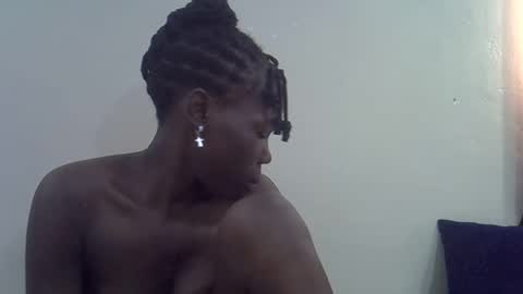 Snapshot of happy_kienyeji chatting on 01.13.26 happy_kienyeji online show from 01.13.26