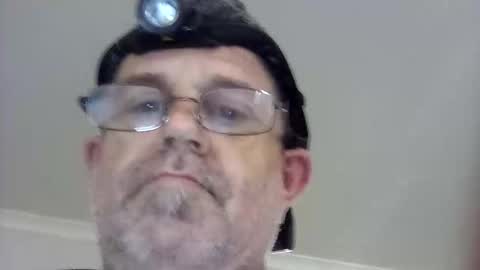 Snapshot of happydick69a chatting on 12.21.25 happydick69a online show from 12.21.25