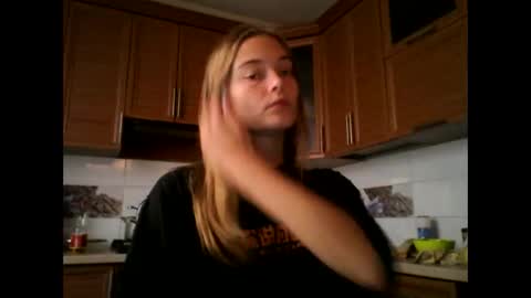 happyemily  online show from 11.05.25