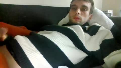 Snapshot of happyfunnyboy79 chatting on 05.15.26 happyfunnyboy79 online show from 05.15.26