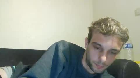 Snapshot of happyfunnyboy79 chatting on 05.17.26 happyfunnyboy79 online show from 05.17.26