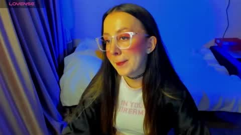 Snapshot of happystephanie chatting on 06.25.26 Stephanie online show from 06.25.26