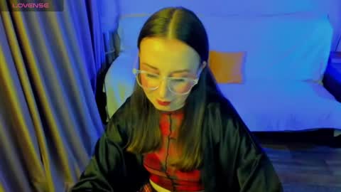 Snapshot of happystephanie chatting on 07.15.26 Stephanie online show from 07.15.26