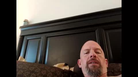 Snapshot of hard_insomnia chatting on 03.26.26 HornyHubby online show from 03.26.26