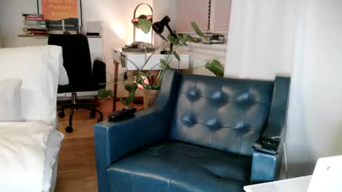 Chris online show from 10.15.25