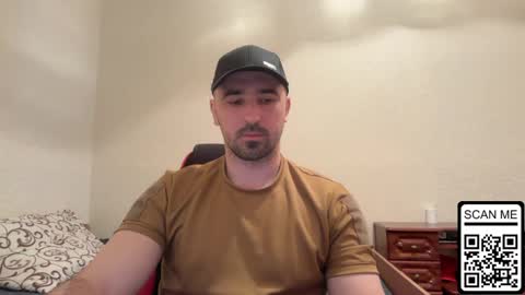 Snapshot of hard_to_obey chatting on 04.23.26 Vadim online show from 04.23.26