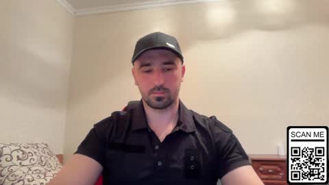 Snapshot of hard_to_obey chatting on 04.26.26 Vadim online show from 04.26.26