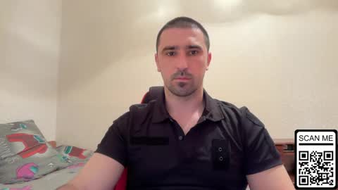 Snapshot of hard_to_obey chatting on 05.09.26 Vadim online show from 05.09.26