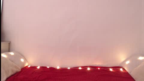 Snapshot of hardcore_x chatting on 02.15.26 Emily online show from 02.15.26