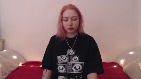 Snapshot of hardcore_x chatting on 02.25.26 Emily online show from 02.25.26