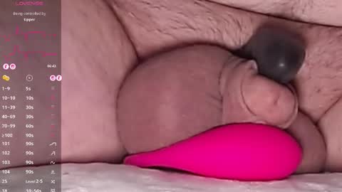 Snapshot of harfang23 chatting on 02.04.26 Paul online show from 02.04.26