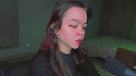 Snapshot of haribo_asmr chatting on 02.13.25 Miss Hari online show from 02.13.25