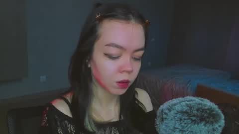 Snapshot of haribo_asmr chatting on 03.08.25 Miss Hari online show from 03.08.25