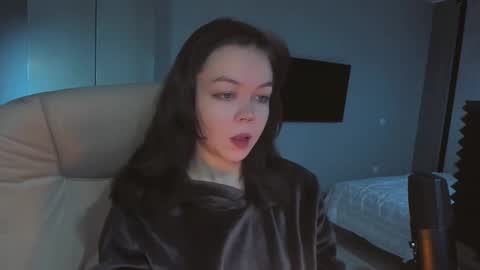 Snapshot of haribo_asmr chatting on 11.23.25 Miss Hari online show from 11.23.25