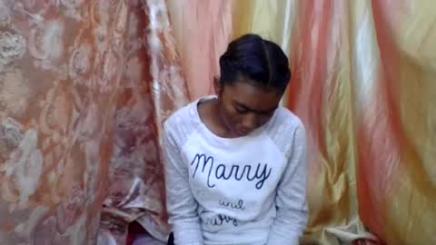 Snapshot of harliva chatting on 07.13.26 harliva online show from 07.13.26