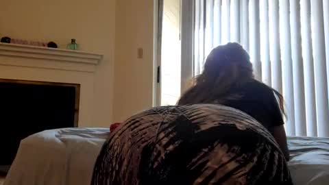 Harmonie Marquise online show from 03.10.25