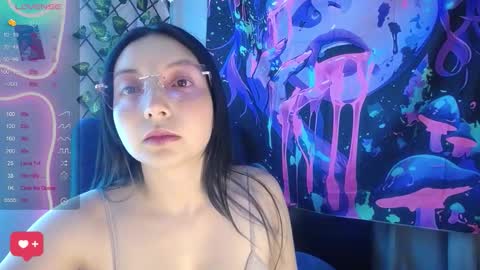 Harmonys World online show from 12.21.25